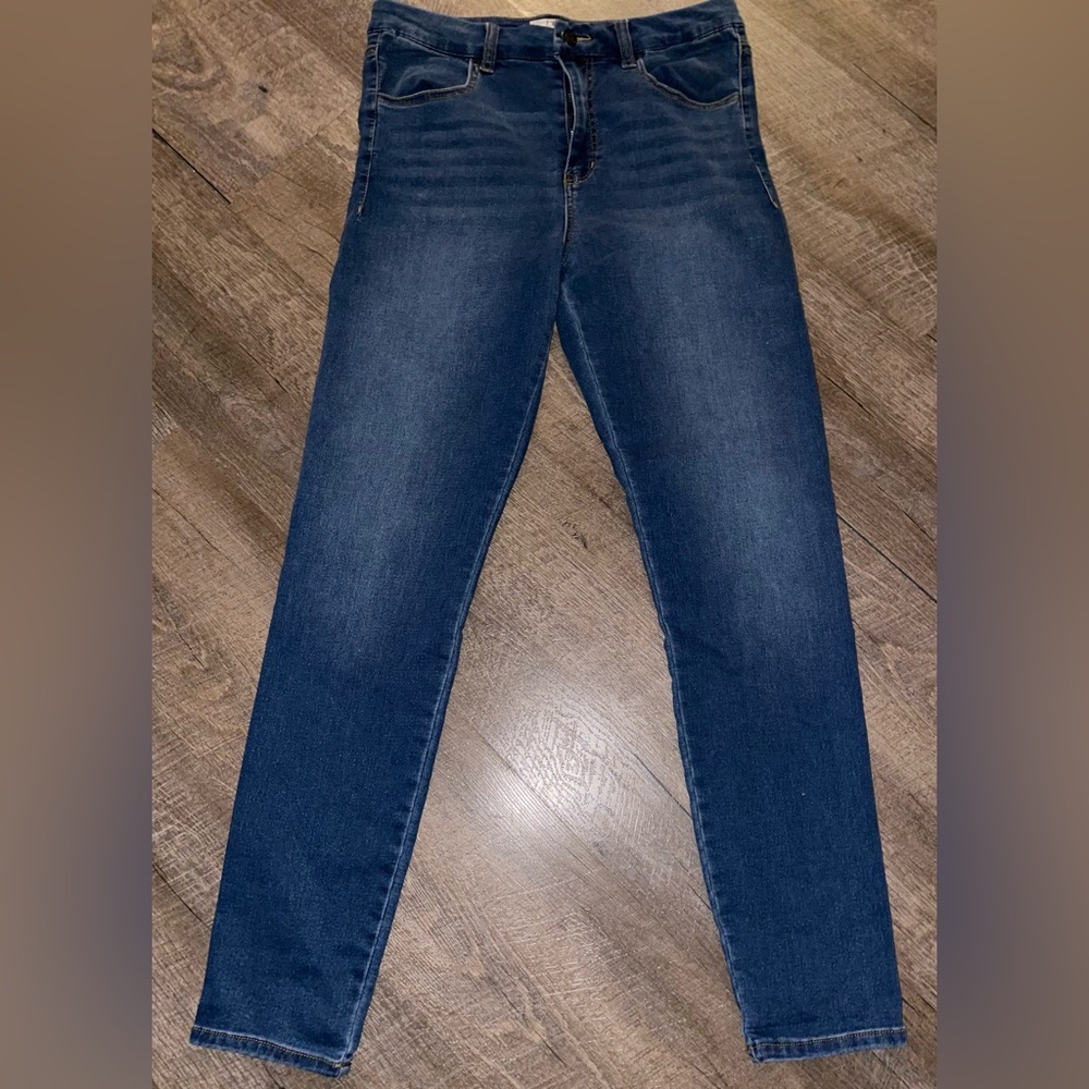 Women’s stretch Skinny Jeans Lightly Worn once
